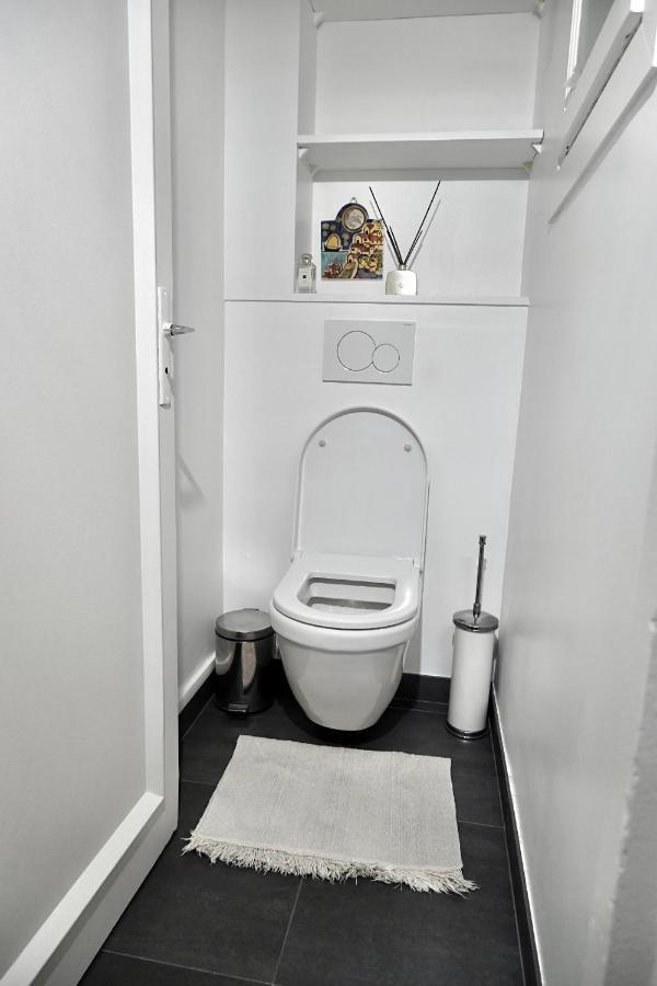Eiffel Tower Appartment パリ エクステリア 写真
