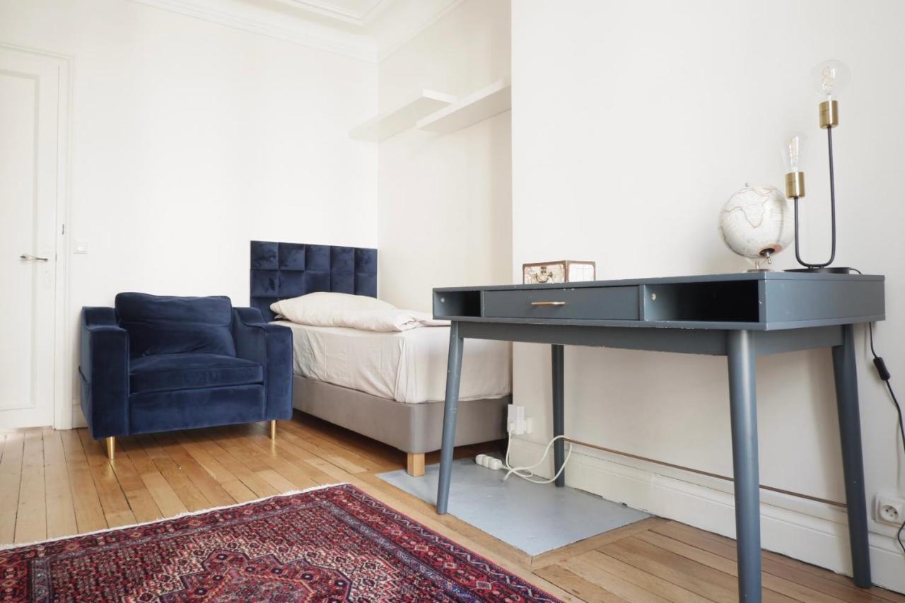 Eiffel Tower Appartment パリ エクステリア 写真